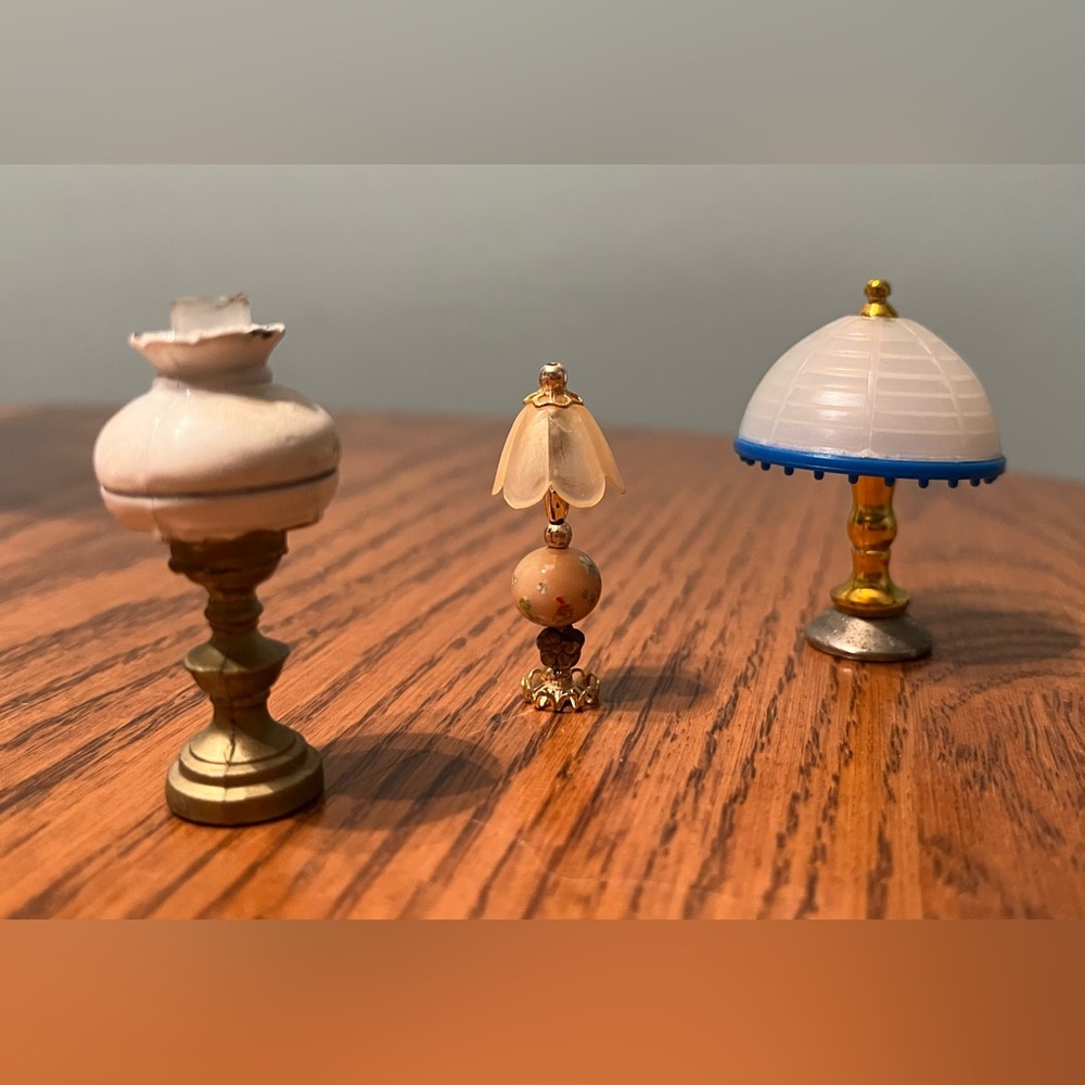 Vintage Dollhouse Miniatures Lamp Lot (3)